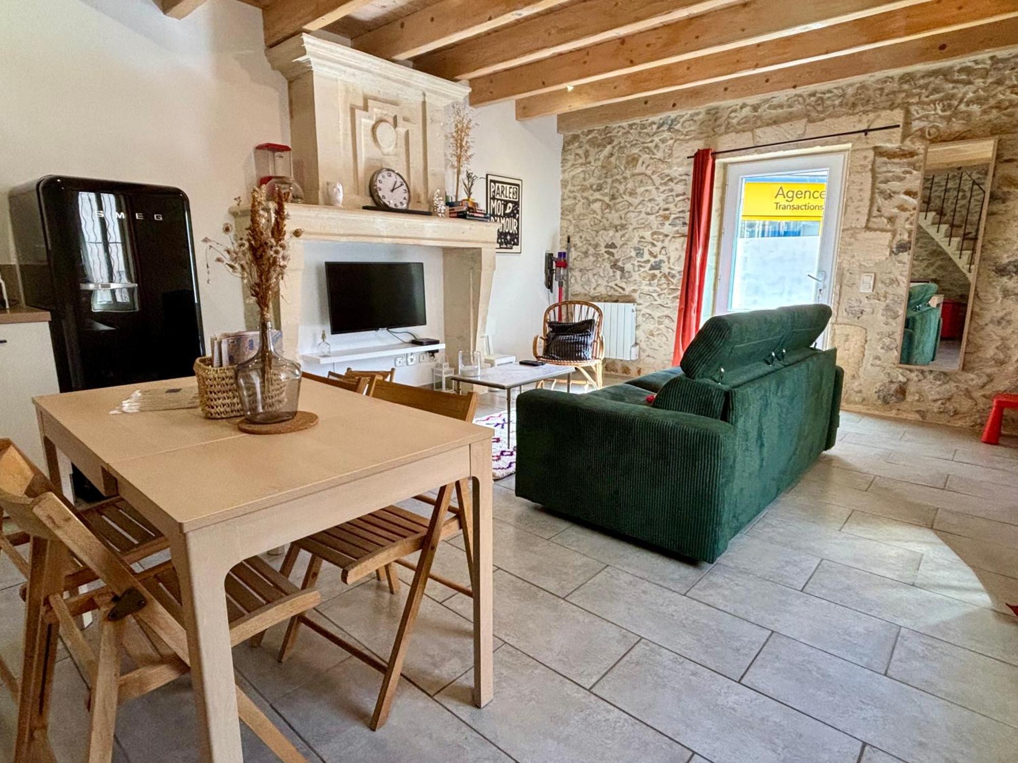 Holiday home Fait Sa Revolution *